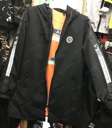 市场上装-中长外套-（实拍）时尚男装中长外套