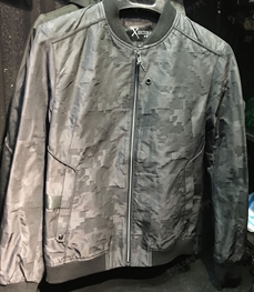 市场上装-夹克-（实拍）时尚男装夹克