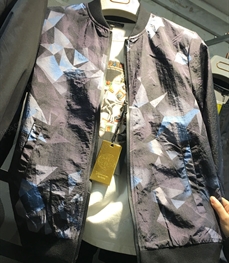 市场上装-夹克-（实拍）时尚男装夹克