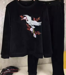 市场上装-套装-休闲男装套装