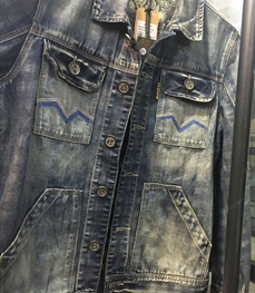 市场上装-夹克-（实拍）时尚男装夹克