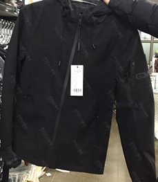 市场上装-夹克-（实拍）时尚男装夹克