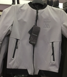 市场上装-夹克-（实拍）时尚男装夹克