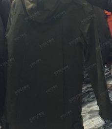 市场上装-中长外套-（实拍）时尚男装中长外套