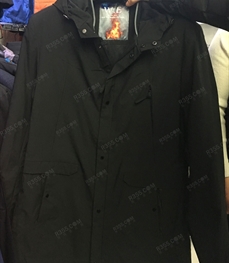 市场上装-中长外套-（实拍）时尚男装中长外套
