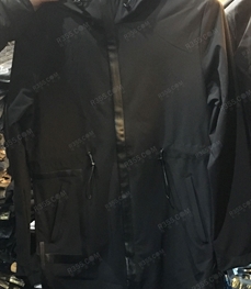 市场上装-中长外套-（实拍）时尚男装中长外套