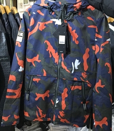 市场上装-夹克-（实拍）时尚男装夹克