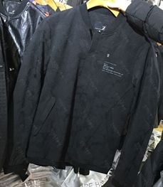 市场上装-夹克-（实拍）时尚男装夹克