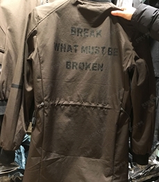 市场上装-中长外套-（实拍）时尚男装中长外套