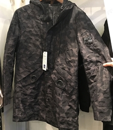 市场上装-中长外套-（实拍）时尚男装中长外套