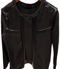 市场上装-T恤-休闲男装t恤