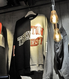 市场上装-卫衣-（实拍）休闲男装卫衣