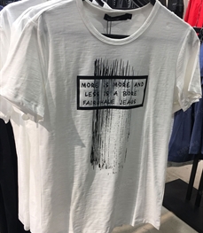 市场上装-T恤-（实拍）时尚男装t恤