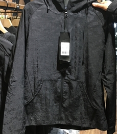 市场上装-夹克-（实拍）时尚男装夹克