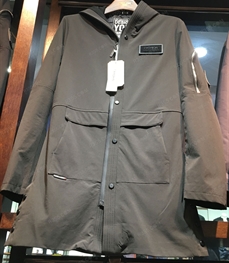 市场上装-中长外套-（实拍）时尚男装中长外套
