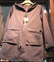 市场上装-中长外套-（实拍）时尚男装中长外套