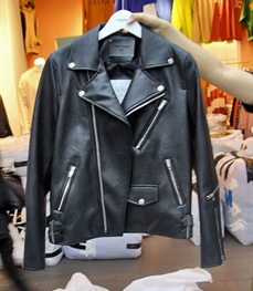 市场上装-皮衣-（实拍）休闲男装皮衣