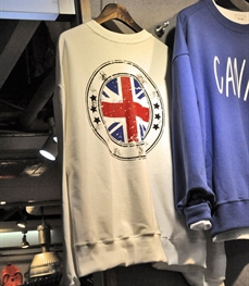 市场上装-卫衣-（实拍）休闲男装卫衣