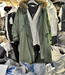 市场上装-中长外套-（实拍）休闲男装中长外套