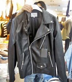 市场上装-皮衣-（实拍）休闲男装皮衣