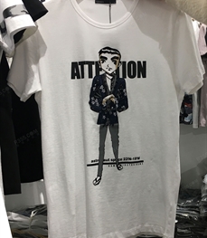 市场上装-T恤-（实拍）时尚男装t恤