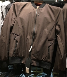 市场上装-夹克-（实拍）时尚男装夹克