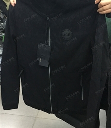 市场上装-夹克-（实拍）时尚男装夹克