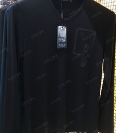 市场上装-T恤-（实拍）休闲男装t恤