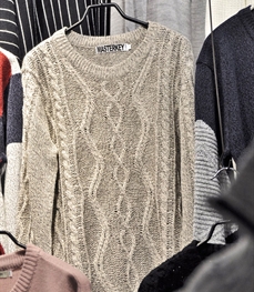 市场上装-毛衫-（实拍）休闲男装毛衫