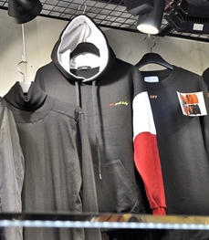 市场上装-卫衣-（实拍）休闲男装卫衣