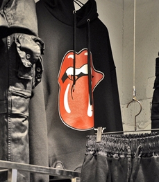 市场上装-卫衣-（实拍）休闲男装卫衣