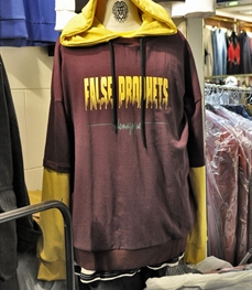 市场上装-卫衣-（实拍）休闲男装卫衣