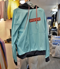 市场上装-卫衣-（实拍）休闲男装卫衣