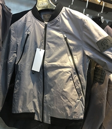 市场上装-夹克-（实拍）时尚男装夹克