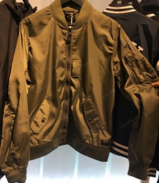 市场上装-夹克-（实拍）时尚男装夹克