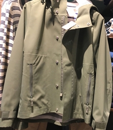 市场上装-夹克-（实拍）时尚男装夹克