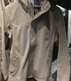 市场上装-夹克-（实拍）时尚男装夹克