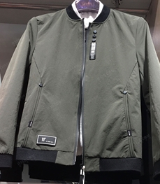 市场上装-夹克-（实拍）时尚男装夹克