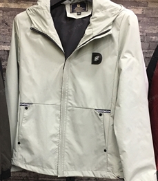 市场上装-夹克-（实拍）时尚男装夹克