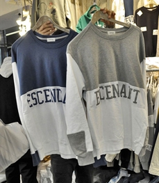 市场上装-卫衣-（实拍）休闲男装卫衣