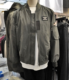 市场上装-夹克-（实拍）休闲男装夹克