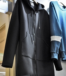市场上装-中长外套-（实拍）休闲男装中长外套