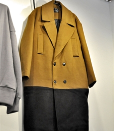 市场上装-中长外套-（实拍）休闲男装中长外套