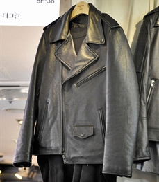 市场上装-皮衣-（实拍）休闲男装皮衣