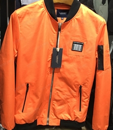 市场上装-夹克-（实拍）时尚男装夹克