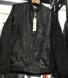 市场上装-夹克-（实拍）时尚男装夹克