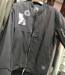 市场上装-夹克-（实拍）时尚男装夹克