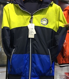 市场上装-夹克-（实拍）时尚男装夹克