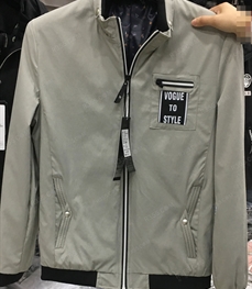 市场上装-夹克-（实拍）时尚男装夹克