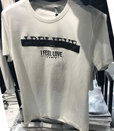 市场上装-T恤-（实拍）时尚男装t恤